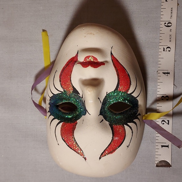 Vintage Hand Painted Carnival Face Mask Set of 4 Ceramic - Picture 2 of 7